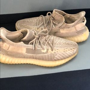 Yeezy 350 static